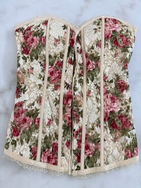 Stylein Floral Lace Strapless Corset Top in Cream, Pink & Green